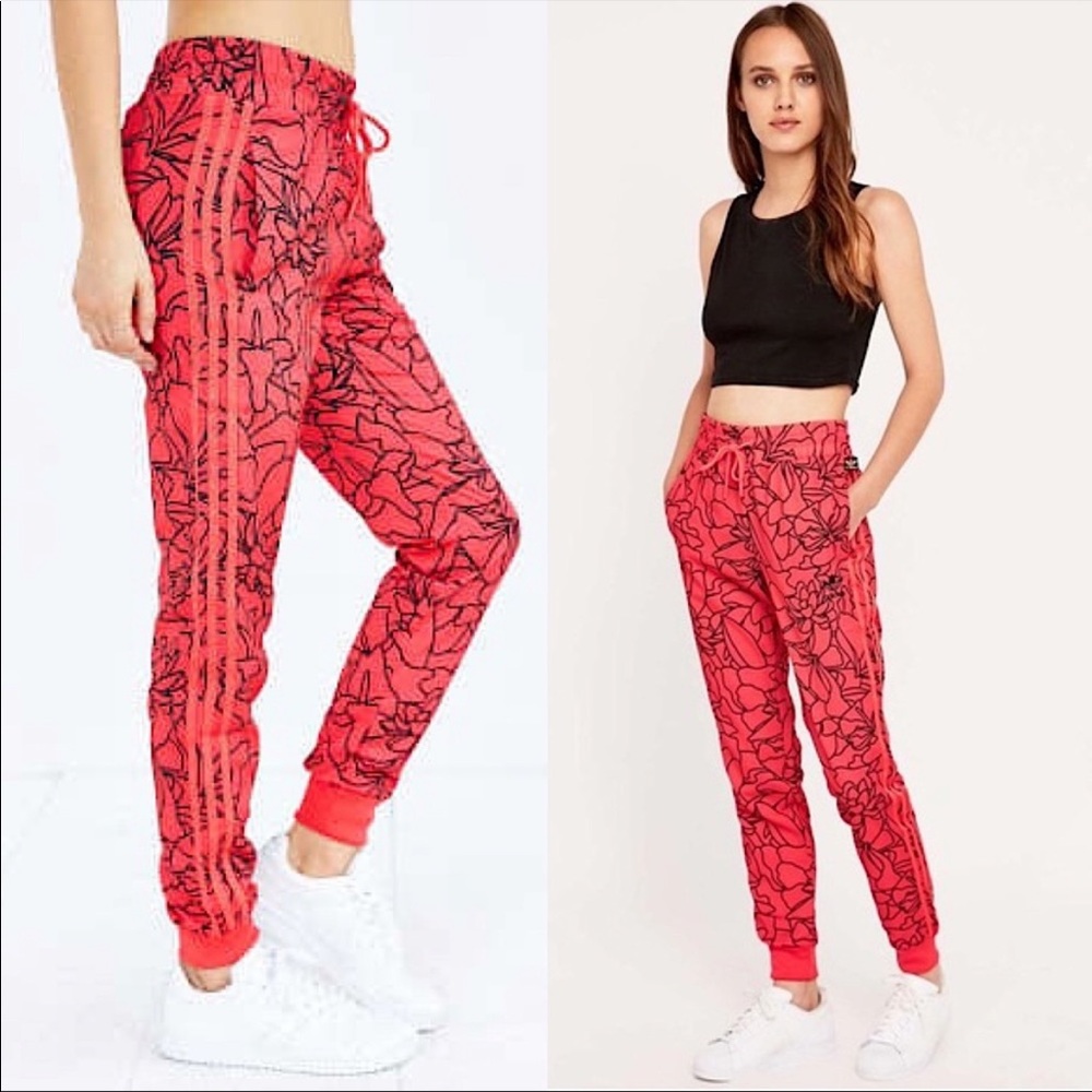 Adidas Pharrell Williams Dear Baes Red Floral Joggers Women’s size Large